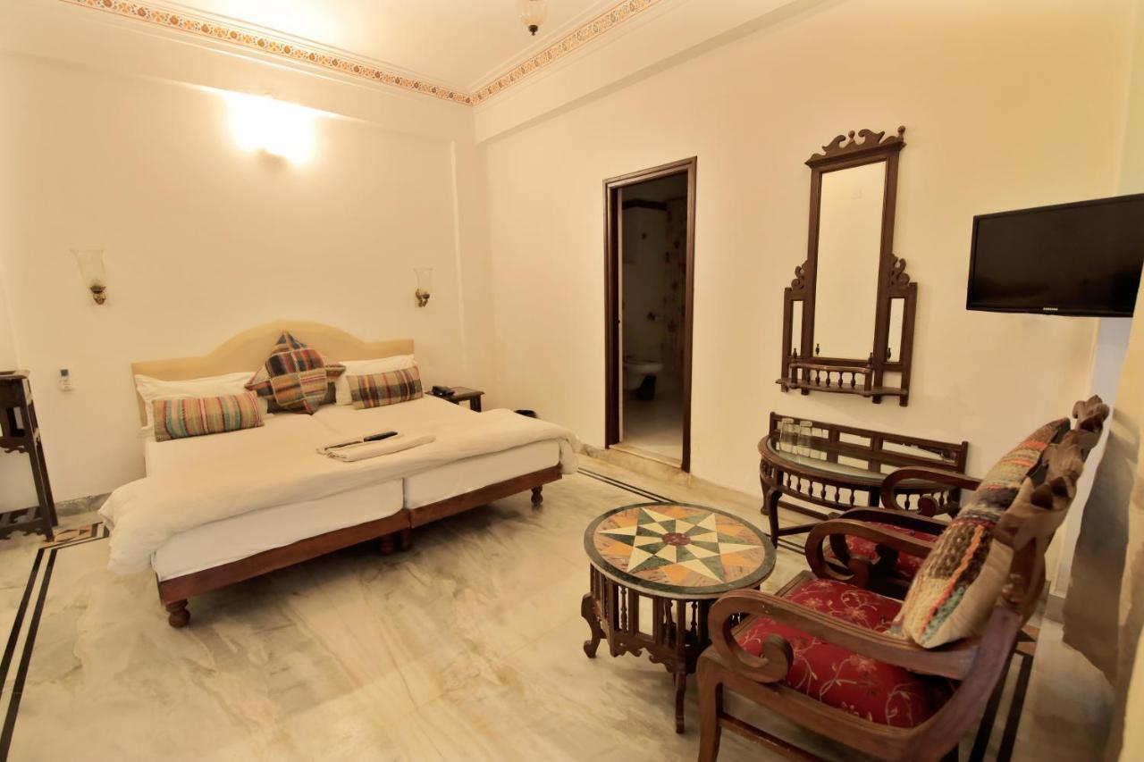 Hotel Devraj Niwas On Lake Pichola Udaipur Dış mekan fotoğraf