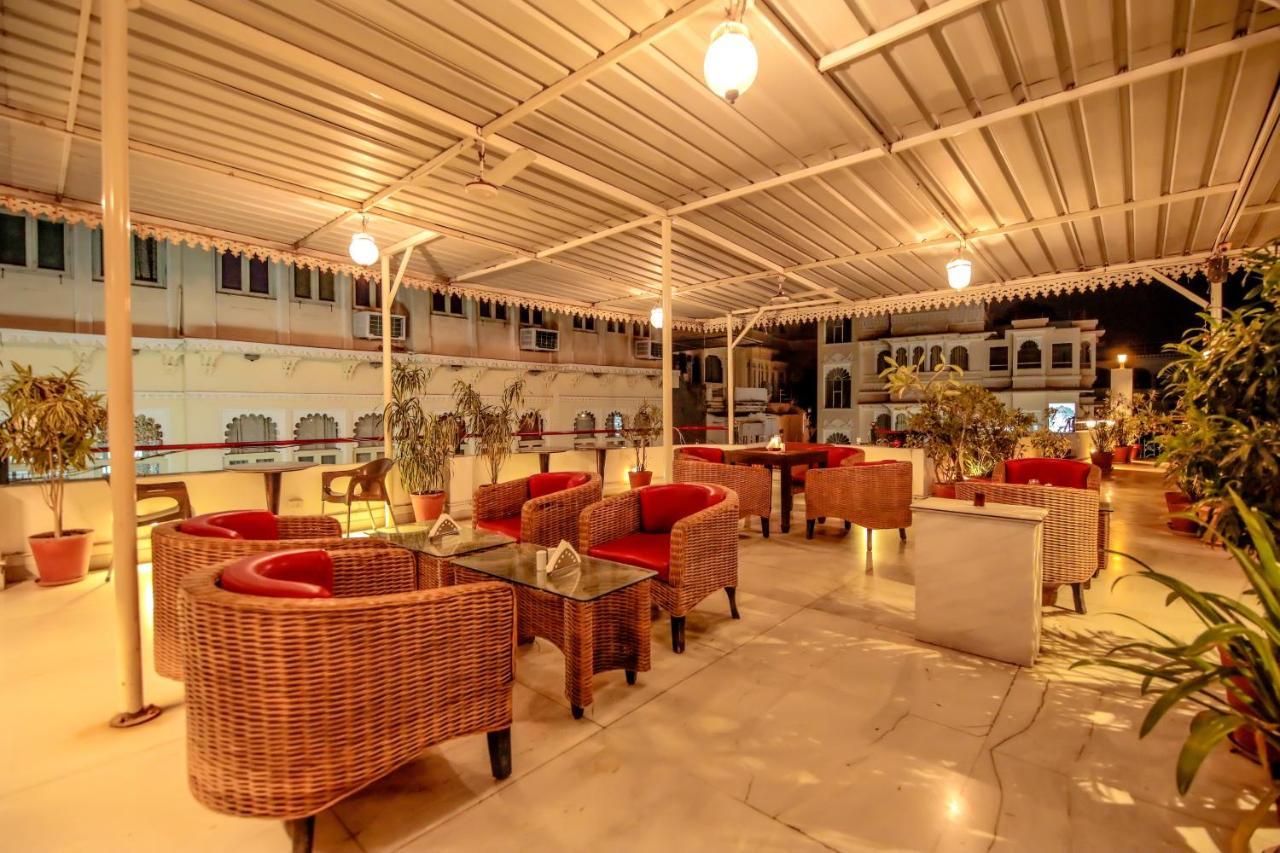 Hotel Devraj Niwas On Lake Pichola Udaipur Dış mekan fotoğraf