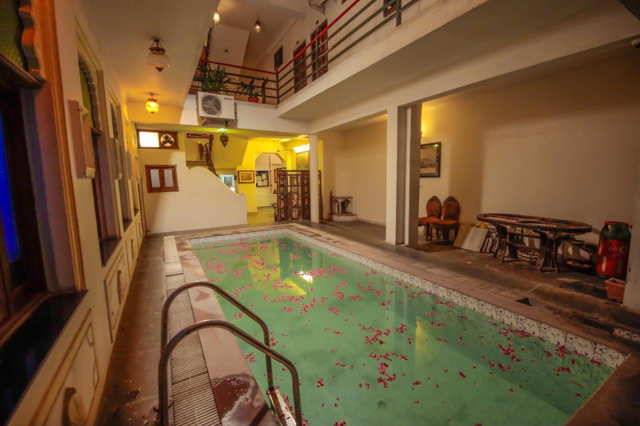 Hotel Devraj Niwas On Lake Pichola Udaipur Dış mekan fotoğraf