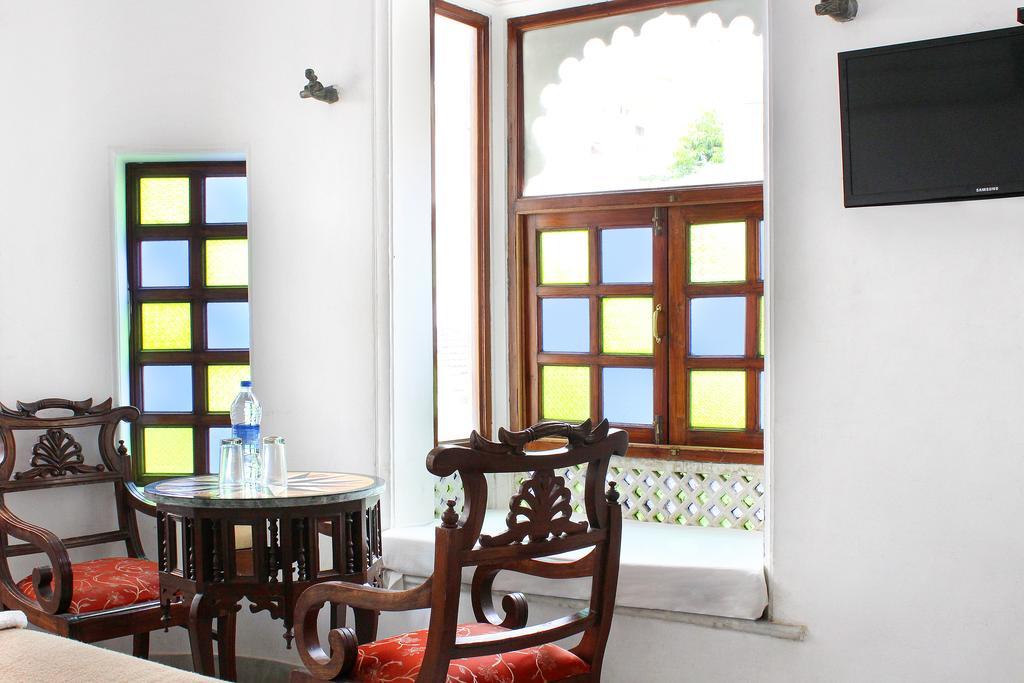 Hotel Devraj Niwas On Lake Pichola Udaipur Dış mekan fotoğraf