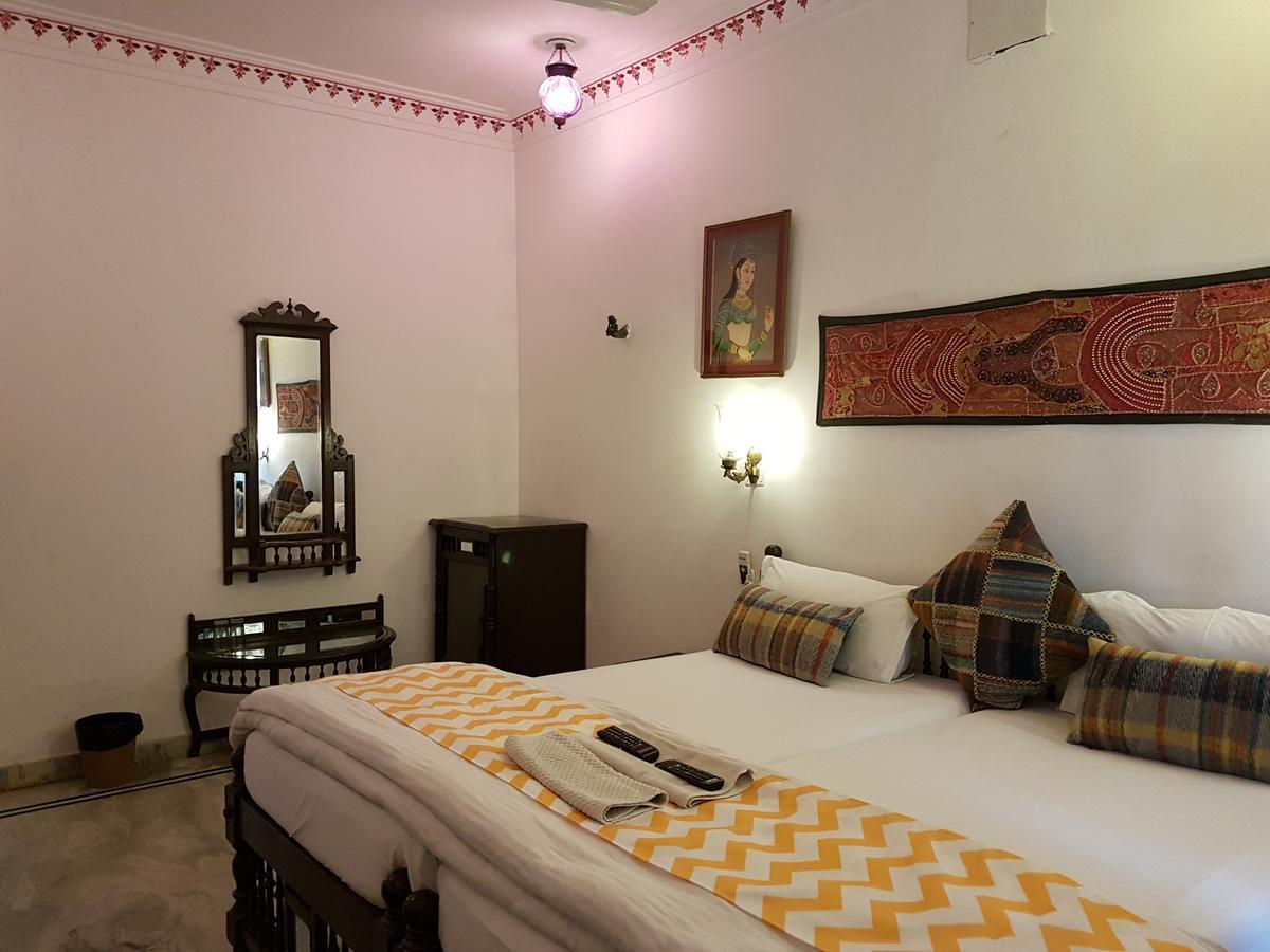 Hotel Devraj Niwas On Lake Pichola Udaipur Dış mekan fotoğraf